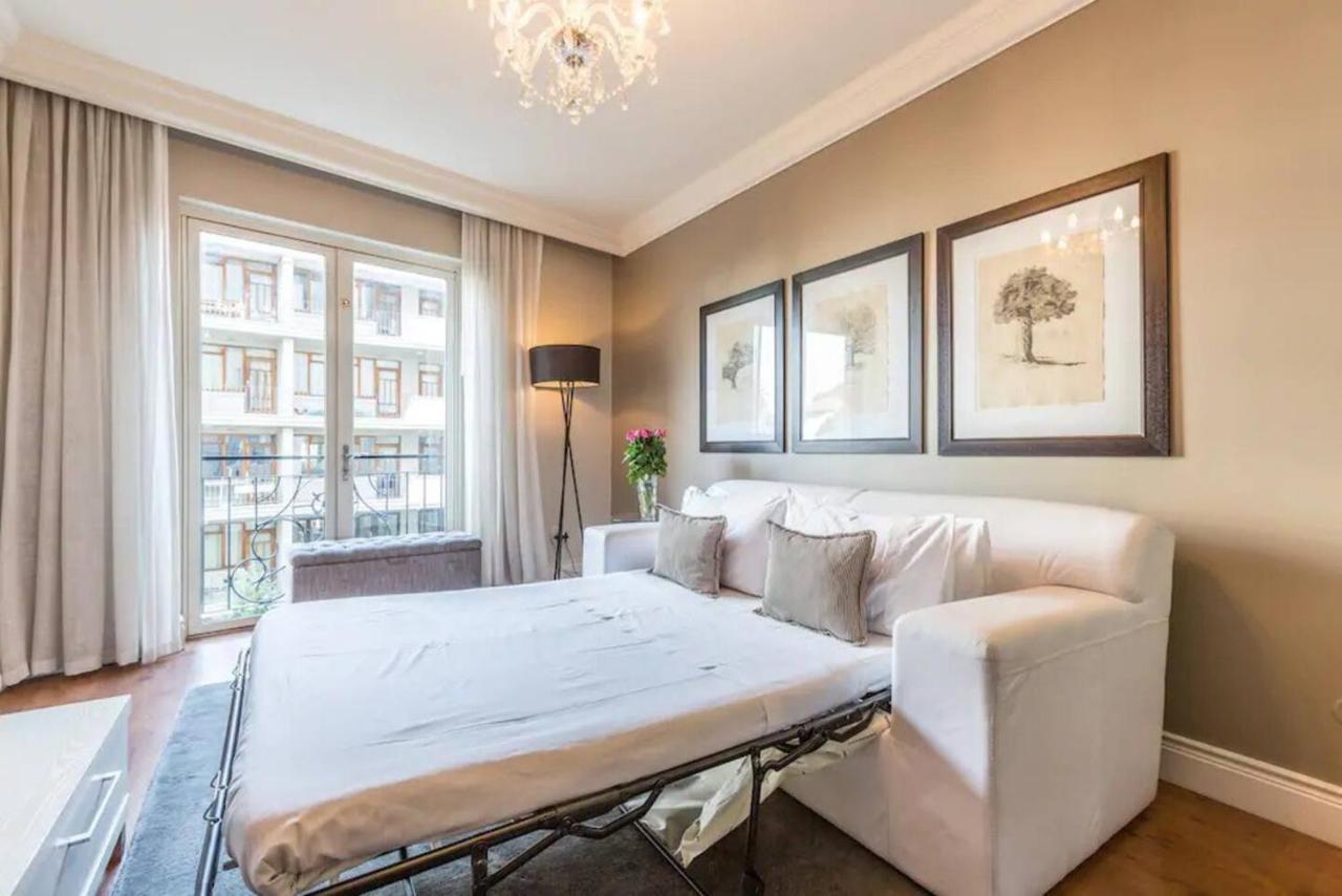Apartment 318 - 1bdr Close To V&a Waterfront Cape Town